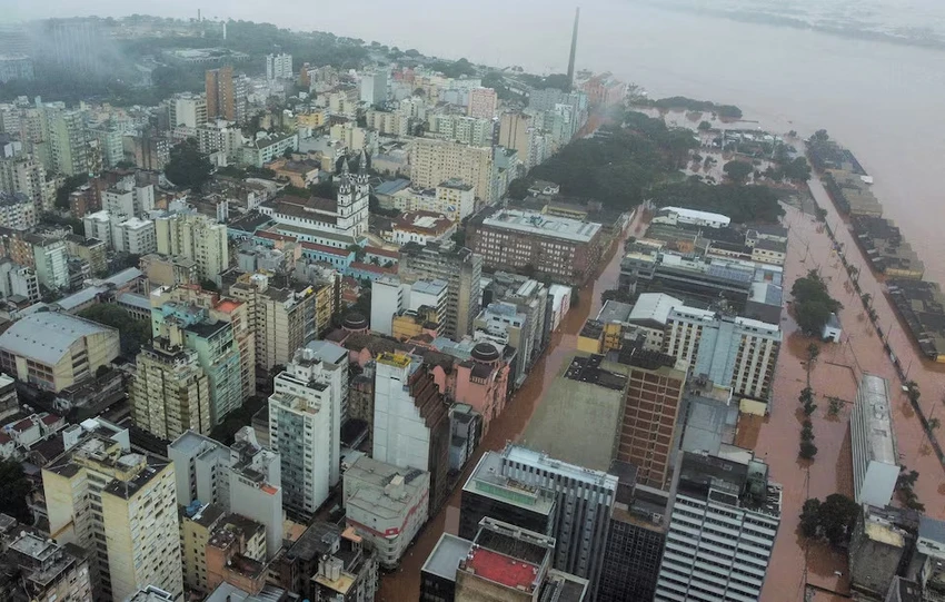 Chùm ảnh: Lũ lụt nghiêm trọng ở Brazil, 57 người chết, hàng trăm người mất tích