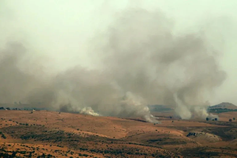 Thêm chỉ huy cấp cao bị giết, Hezbollah phóng rocket, tên lửa hạng nặng trả đũa Israel