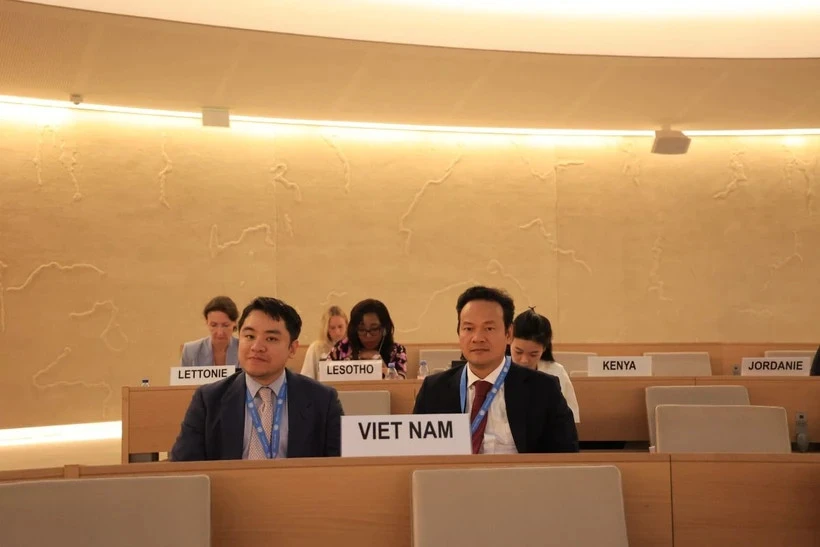 Hội đồng Nhân quyền LHQ thông qua nghị quyết của Việt Nam và các nước