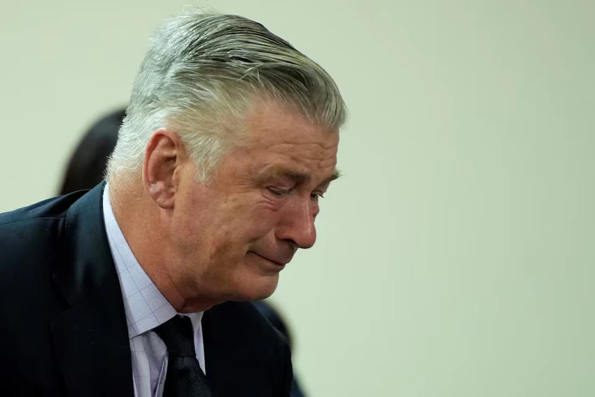 tai-tu-Alec-Baldwin.jpg