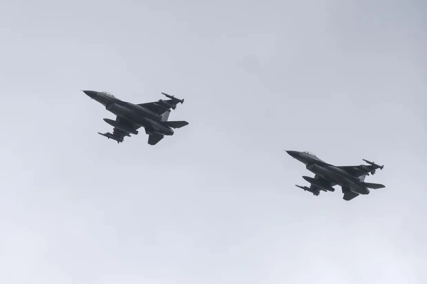 lieu-ukraine-co-the-duy-tri-phi-doi-f-16-neu-ong-ngung-vien-tro (3).jpg