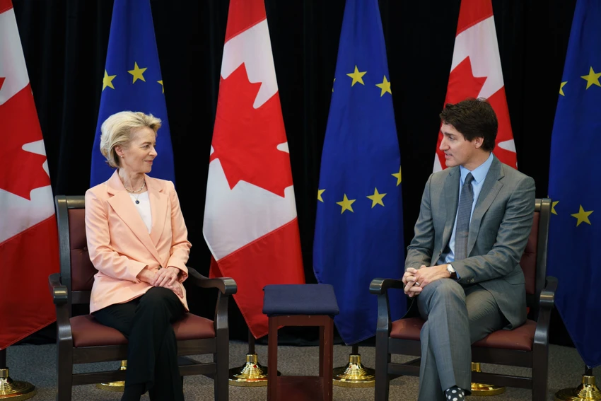 Canada tăng hợp tác thương mại với EU khi cả hai bị ông Trump doạ áp thuế