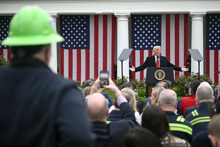 Quốc tế phản ứng về thuế đối ứng của ông Trump