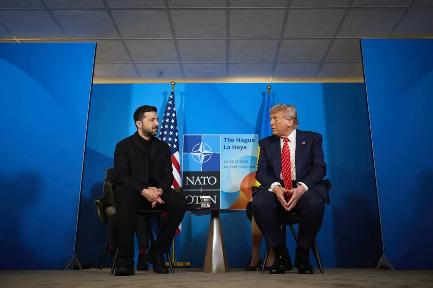 Tổng thống Ukraine Volodymyr Zelensky (trái) gặp Tổng thống Mỹ Donald Trump bên lề hội nghị thượng đỉnh NATO tại Hà Lan, vào ngày 25-6. Ảnh: VOLODYMYR ZELENSKY/TELEGRAM