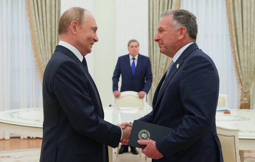 VIDEO: Đặc phái viên của ông Trump đến Nga, bắt đầu hội đàm với ông Putin