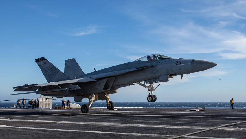 Tiêm kích F/A-18 của Hải quân Mỹ rơi ngoài khơi Virginia