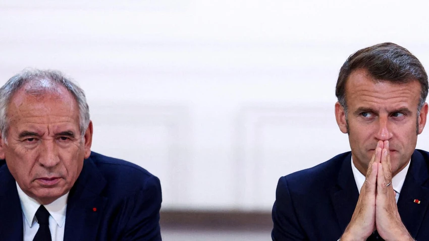 bien-dong-chinh-truong-phap-ong-macron-truoc-ap-luc-tim-thu-tuong-moi.jpg