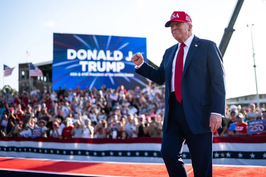 Tòa án Tối cao Mỹ ủng hộ chính sách truy quét nhập cư của ông Trump