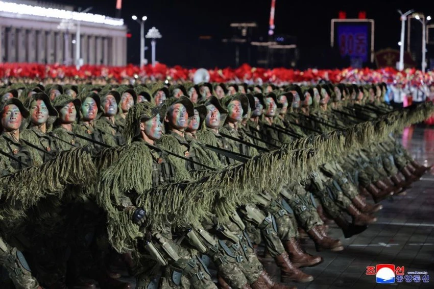 Quân đội Triều Tiên tại lễ duyệt binh. Ảnh: KCNA/CNN