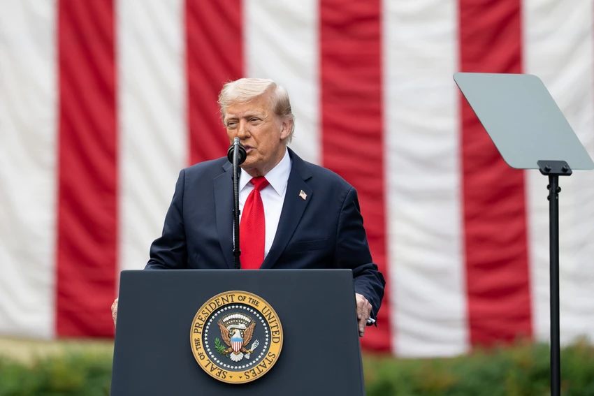 CNN: Chính quyền ông Trump sẽ phỏng vấn lại người tị nạn vào Mỹ dưới thời ông Biden