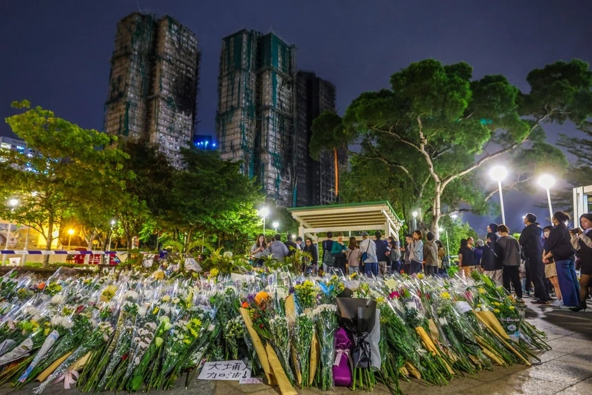 Thảm kịch cháy ở Hong Kong: Đã 146 người chết, 100 người vẫn mất tích