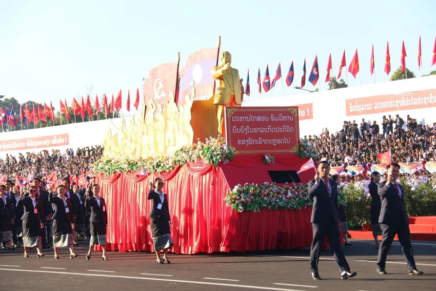 Lào long trọng kỷ niệm 50 năm Quốc khánh