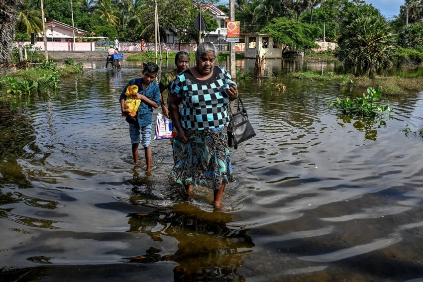 Lũ Indonesia và Sri Lanka: Thương vong tiếp tục tăng, người dân thiếu lương thực nghiêm trọng