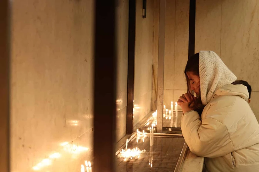 Ảnh - Video: Châu Âu và Trung Đông rực rỡ trong pháo hoa chào năm mới 2026