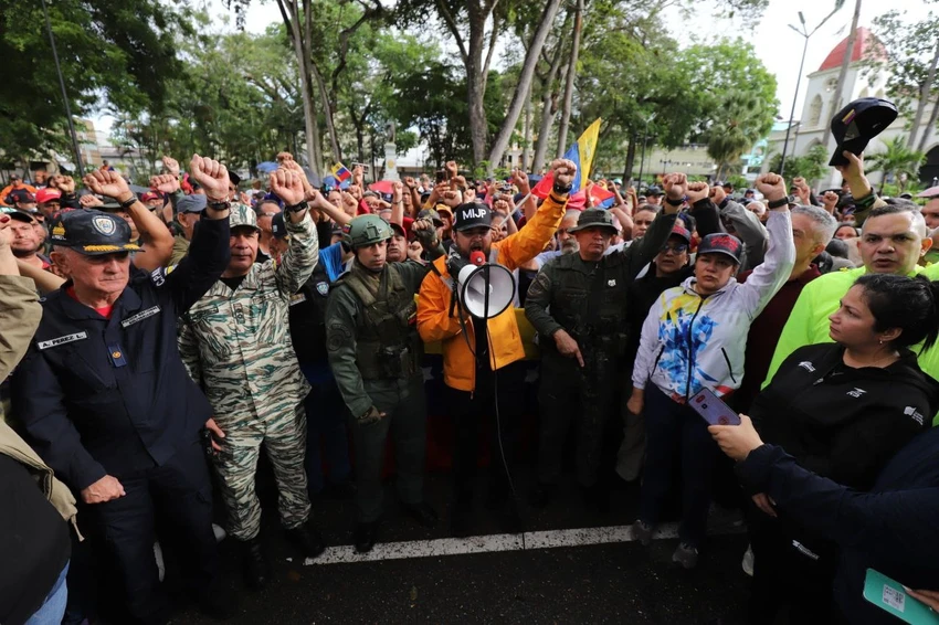 bieu-tinh-o-my-va-venezuela-phan-doi-vu-ong-maduro-bi-bat.jpg
