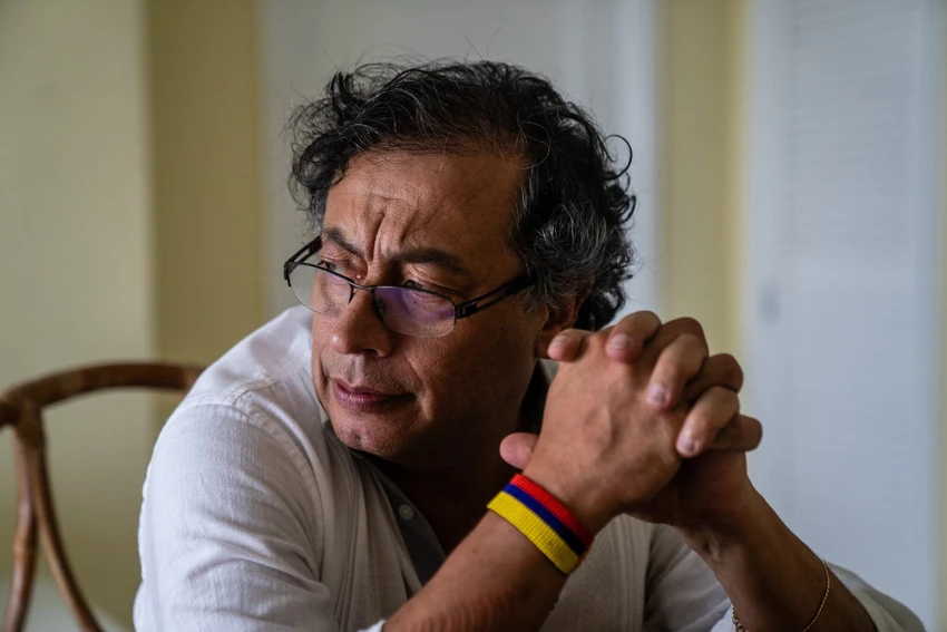 Tổng thống Colombia nói ‘sẵn sàng cầm vũ khi’ trước mối đe dọa từ Mỹ