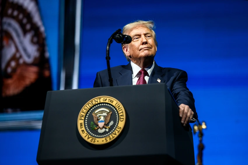 Ông Trump tuyên bố tình trạng khẩn cấp quốc gia để bảo vệ tiền từ dầu mỏ Venezuela