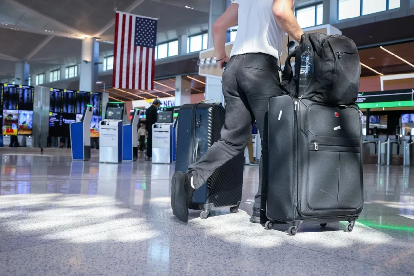 Fox News: Mỹ sắp đình chỉ visa với công dân từ 75 nước, có Nga, Iran