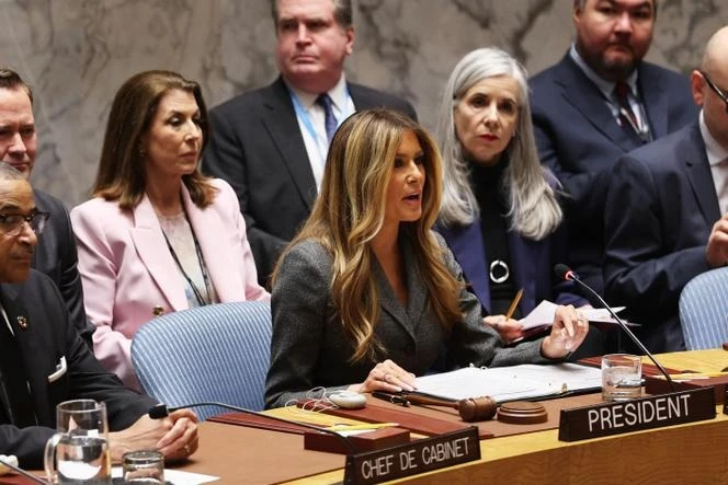 video-de-nhat-phu-nhan-melania-trump-chu-tri-cuoc-hop-cua-hoi-dong-bao-an-lhq-.jpg