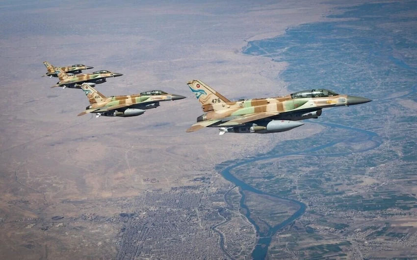 Tiêm kích F-16i của Không quân Israel bay đến Iran trong bức ảnh do quân đội Israel công bố ngày 4-3. Ảnh: IDF :xung-dot-my-israel-iran-ngay-5-tehran-hoan-le-tang-co-lanh-tu-toi-cao-tay-ban-nha-bac-tin-dat-thoa-thuan-voi-my-ve-iran.jpg