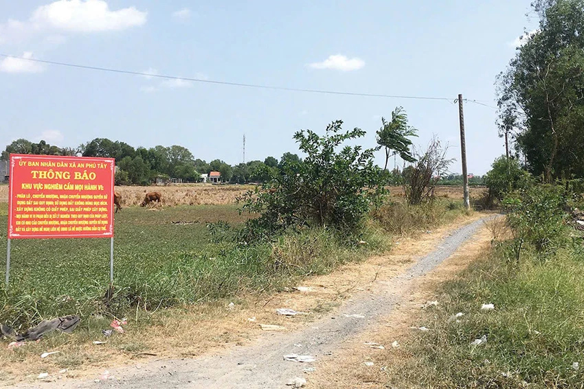 Cấm phân lô.JPG