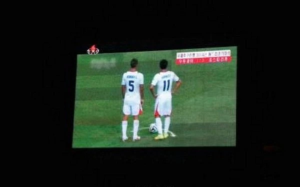 Hình ảnh đặc biệt về không khí xem World Cup tại Triều Tiên ảnh 4