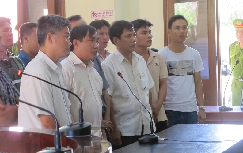 Phúc thẩm 5 CA đánh chết người: VKS đề nghị hủy án sơ thẩm, điều tra lại ảnh 9 Phúc thẩm 5 CA đánh chết người: VKS đề nghị hủy án sơ thẩm, điều tra lại ảnh 9