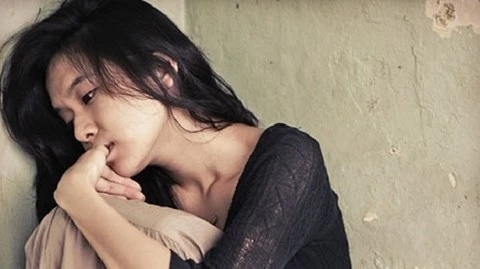 Yêu lại vợ cũ. Ảnh minh họa