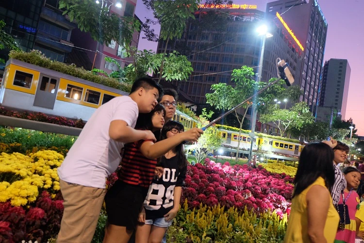 "Vớt vát" trước giờ bế mạc đường hoa Hàm Nghi ảnh 3 "Vớt vát" trước giờ bế mạc đường hoa Hàm Nghi ảnh 3