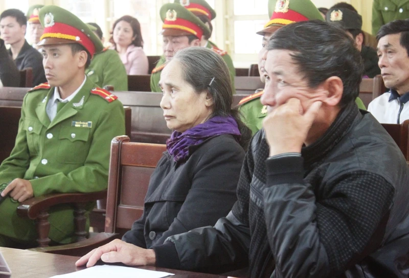 Vụ án oan Nguyễn Thanh Chấn: Lý Nguyễn Chung khai gì tại tòa? ảnh 3 Vụ án oan Nguyễn Thanh Chấn: Lý Nguyễn Chung khai gì tại tòa? ảnh 3