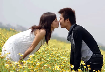 Những nụ hôn chàng yêu nhất ảnh 1 Những nụ hôn chàng yêu nhất ảnh 1