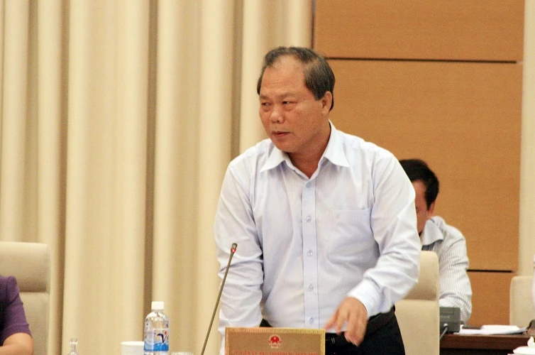 Phải đưa việc ‘bắt máy bay, tàu biển’ vào luật ảnh 1