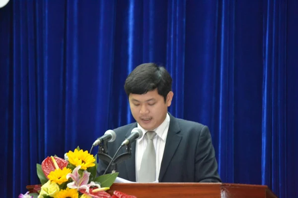 nợ công, Giám đốc Sở trẻ nhất nước, Lê Phước Hoài Bảo, Quảng Nam, cầu Cửa Đại, nợ-công, Giám-đốc-Sở-trẻ-nhất-nước, Lê-Phước-Hoài-Bảo, Quảng-Nam, cầu-Cửa-Đại