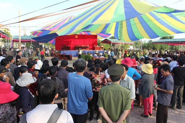 Xử vụ thảm sát Bình Phước: Dương, Tiến lãnh án tử, Thoại 16 năm tù ảnh 29