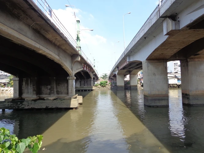 Sửa chữa, giữ lại cầu Nhị Thiên Đường cũ bằng cách nào? ảnh 1 Sửa chữa, giữ lại cầu Nhị Thiên Đường cũ bằng cách nào? ảnh 1
