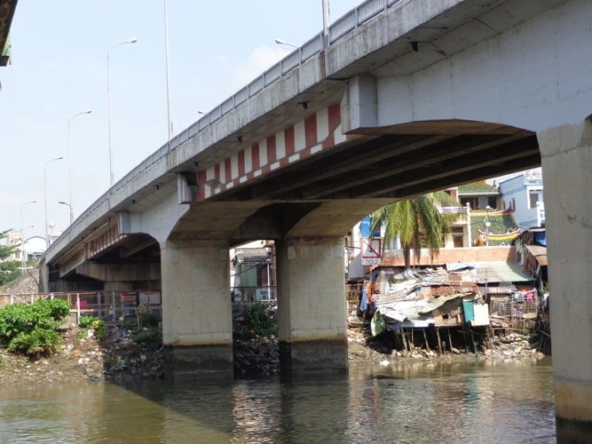Sửa chữa, giữ lại cầu Nhị Thiên Đường cũ bằng cách nào? ảnh 3 Sửa chữa, giữ lại cầu Nhị Thiên Đường cũ bằng cách nào? ảnh 3