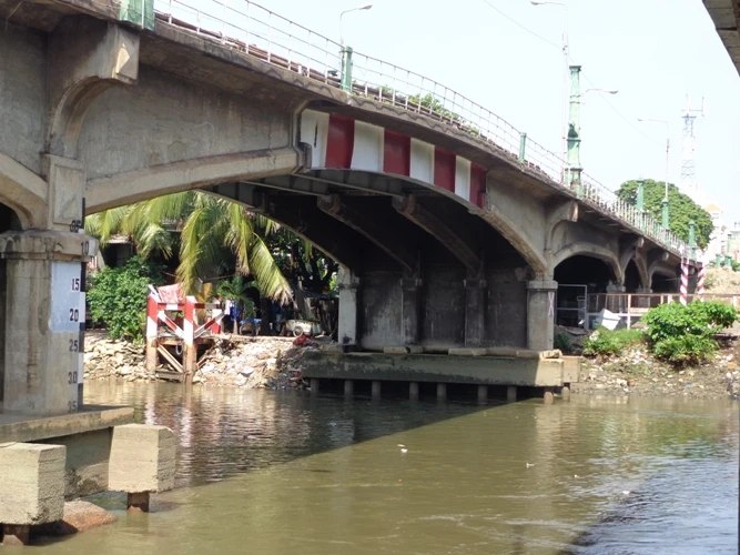 Sửa chữa, giữ lại cầu Nhị Thiên Đường cũ bằng cách nào? ảnh 6 Sửa chữa, giữ lại cầu Nhị Thiên Đường cũ bằng cách nào? ảnh 6