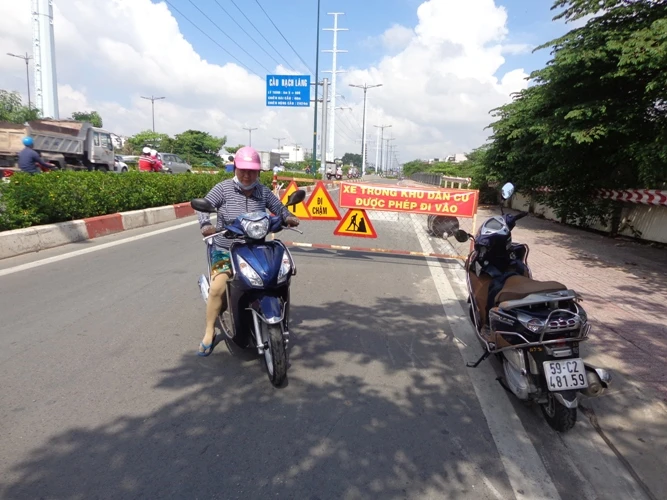 Chuyên gia phân tích những vết nứt 'lạ' trên đường Phạm Văn Đồng ảnh 2 Chuyên gia phân tích những vết nứt 'lạ' trên đường Phạm Văn Đồng ảnh 2