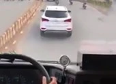 Cản đường xe ưu tiên, bị xử như thế nào?