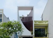 Lạc về tuổi thơ trong ngôi nhà hoa nắng
