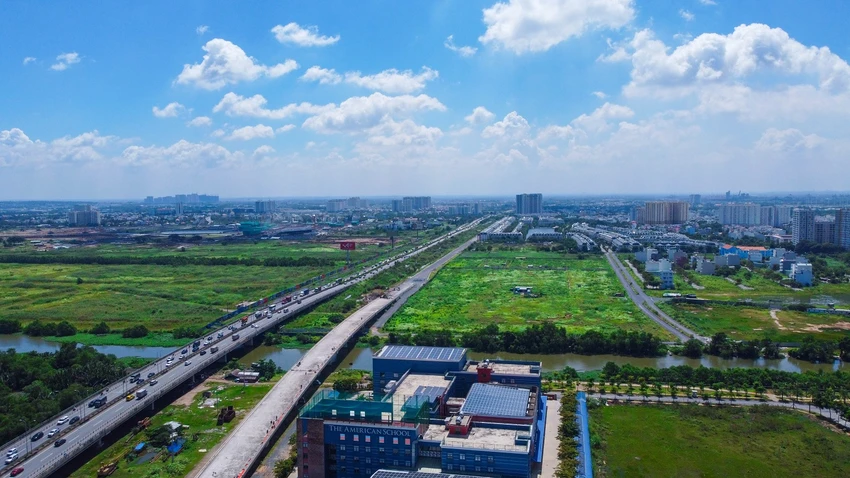 Đường Song Hành cao tốc TP.HCM – Long Thành – Dầu Giây đang được đẩy nhanh thi công, sắp hoàn thành và bàn giao giai đoạn 1 cuối tháng 6-2023. Đường Song Hành cao tốc TP.HCM – Long Thành – Dầu Giây đang được đẩy nhanh thi công, sắp hoàn thành và bàn giao giai đoạn 1 cuối tháng 6-2023.