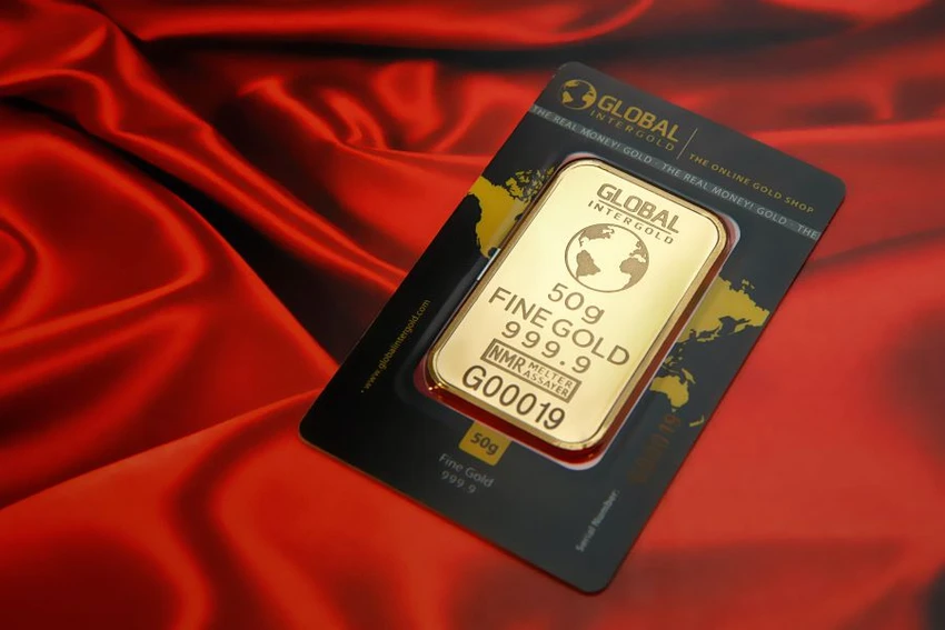 giá vàng không có xu hướng tăng mà còn giảm nhẹ.