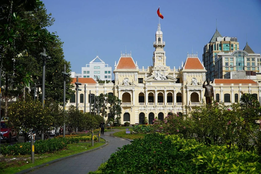 cong-vien-tuong-dai-ho-chi-minh-h2.jpg