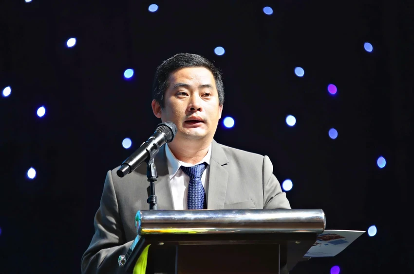 nong-san-da-lat-nguyen-dinh-thien-2.jpg