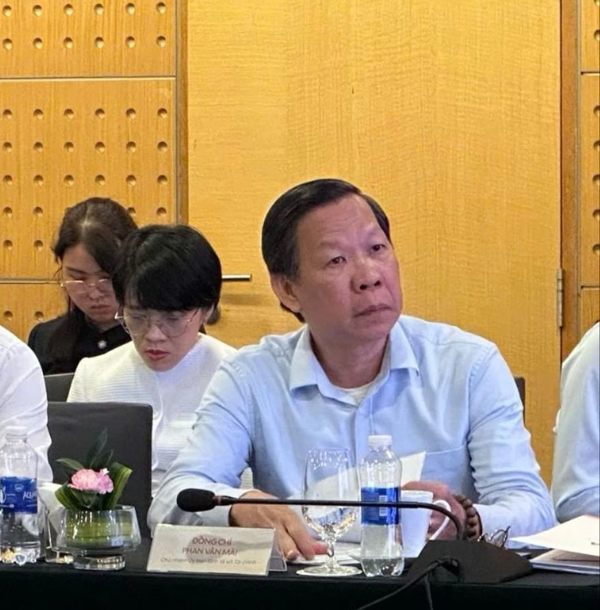 phan van mai.jpg
