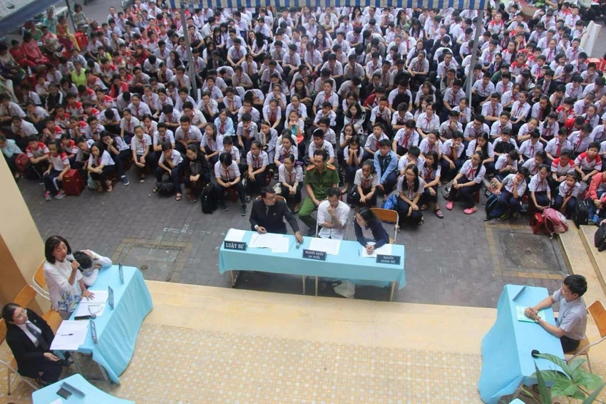 Cổ vũ đánh nhau có tội không