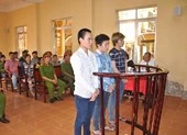 Vụ 'chiếc áo đỏ':3 người bị oan đòi tăng mức bồi thường