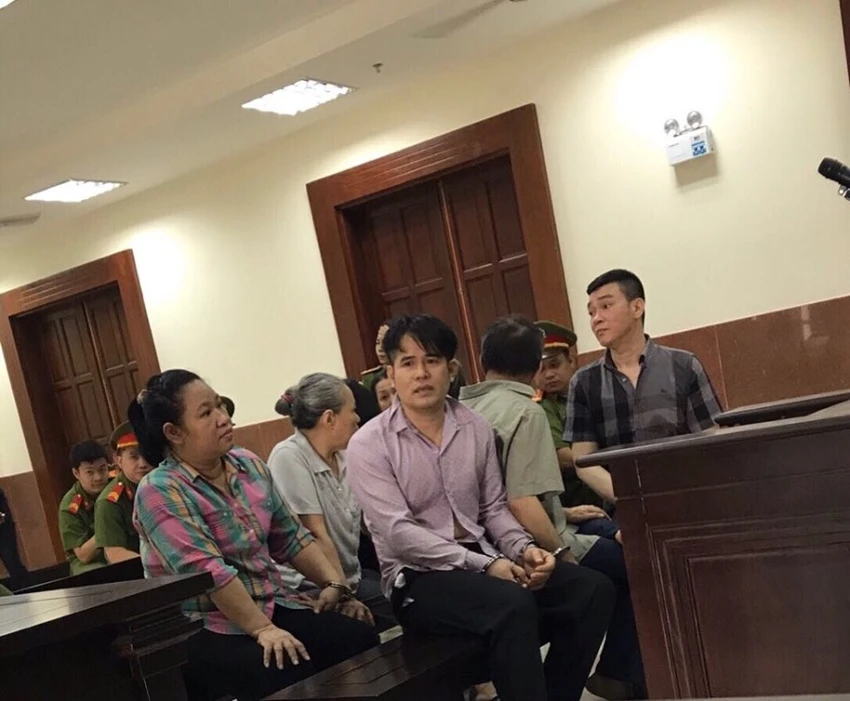 Một người trong đường dây ma túy của Việt kiều thoát án tử ảnh 1 Một người trong đường dây ma túy của Việt kiều thoát án tử ảnh 1