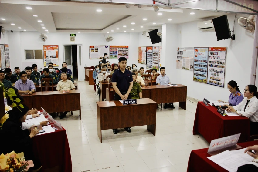 Tham gia nghĩa vụ quân sự, bảo vệ tổ quốc vừa là nghĩa vụ của những người thanh niên chân chính, vừa là cơ hội để tôi luyện trưởng thành. Ảnh: TRẦN LINH Tham gia nghĩa vụ quân sự, bảo vệ tổ quốc vừa là nghĩa vụ của những người thanh niên chân chính, vừa là cơ hội để tôi luyện trưởng thành. Ảnh: TRẦN LINH