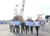 Cảng quốc tế Long An trung chuyển hàng hóa cho vùng ĐBSCL